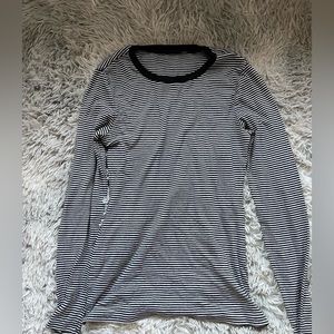 Black and white strip long sleeve